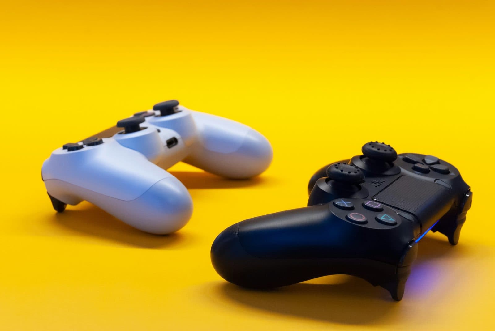PlayStation 4 joysticks