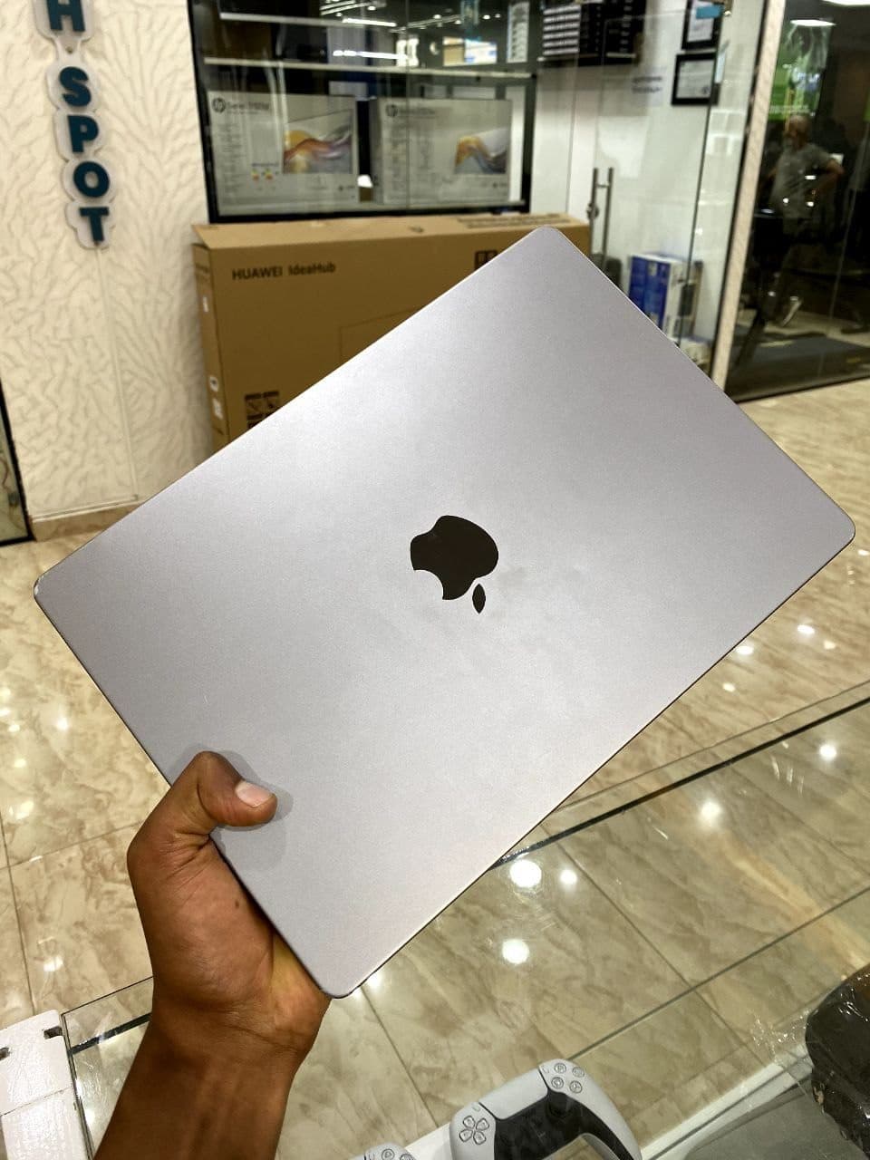 MacBook Pro M3(2023)