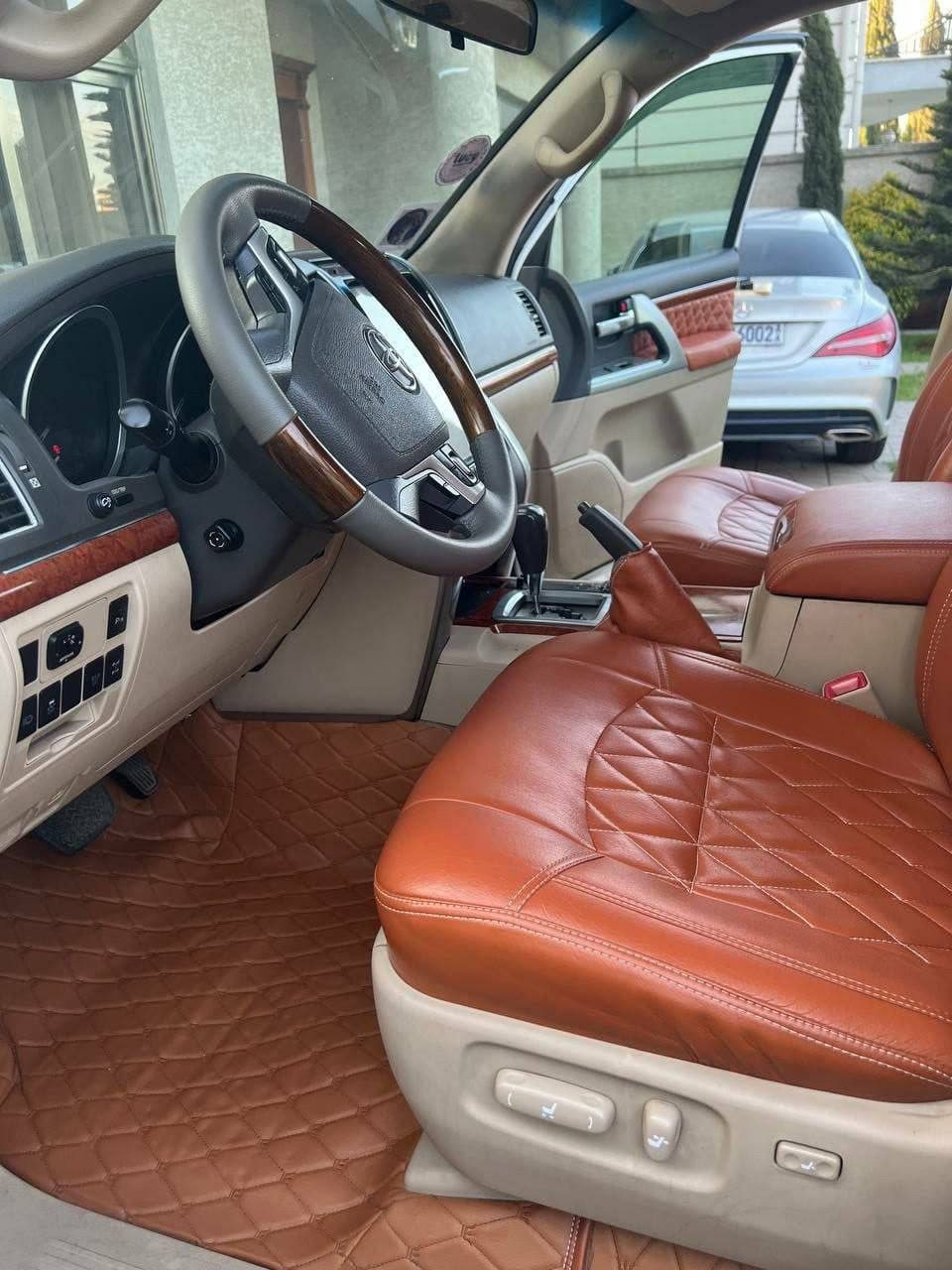 Toyota V8