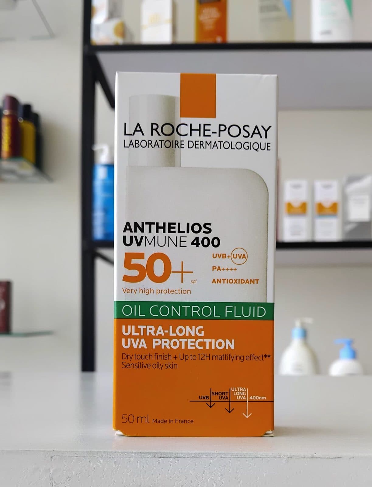 LA Roche-Posay  Oil Control SPF 50+