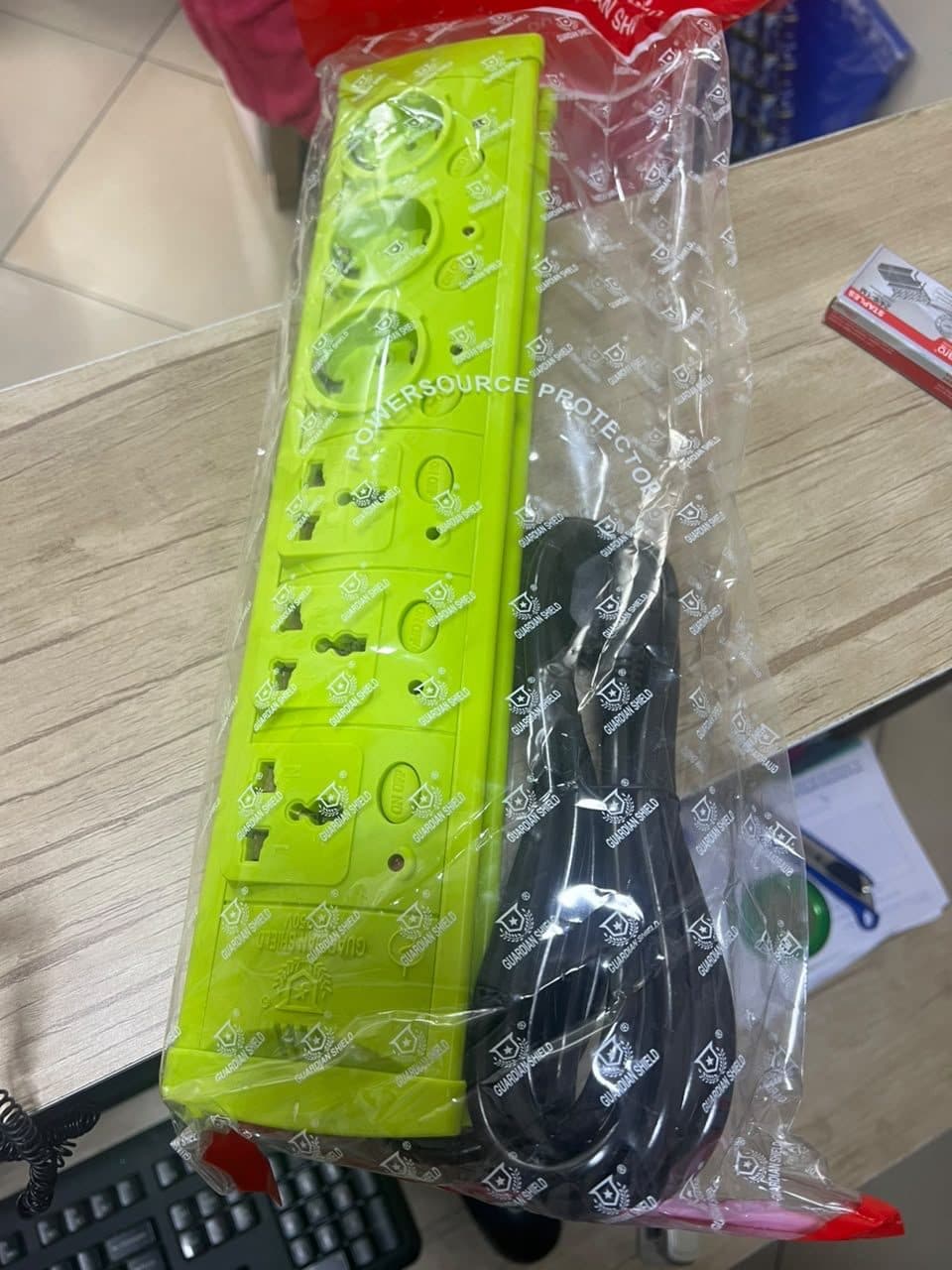 Power Divider or Socket divider
