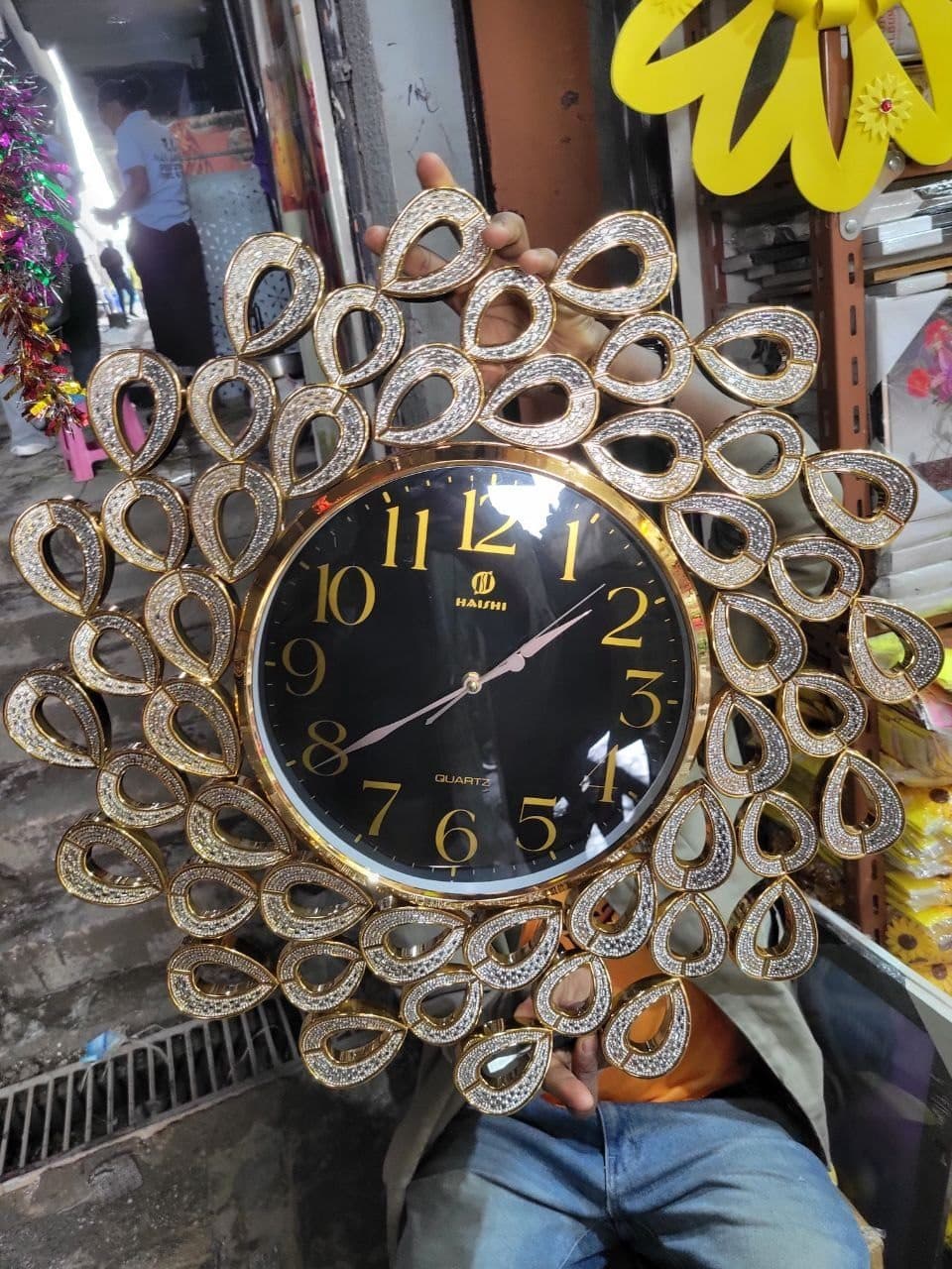 Wall clock