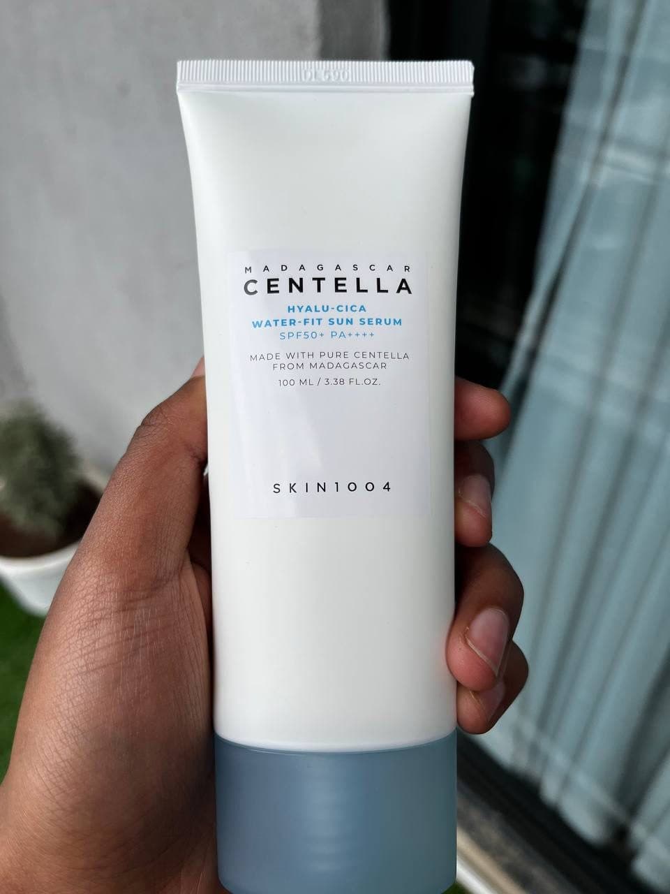 SKIN1004 Madagascar Centella Hyalu-Cica Water-Fit Sun Serum SPF50+ PA++++ (100 ML)
