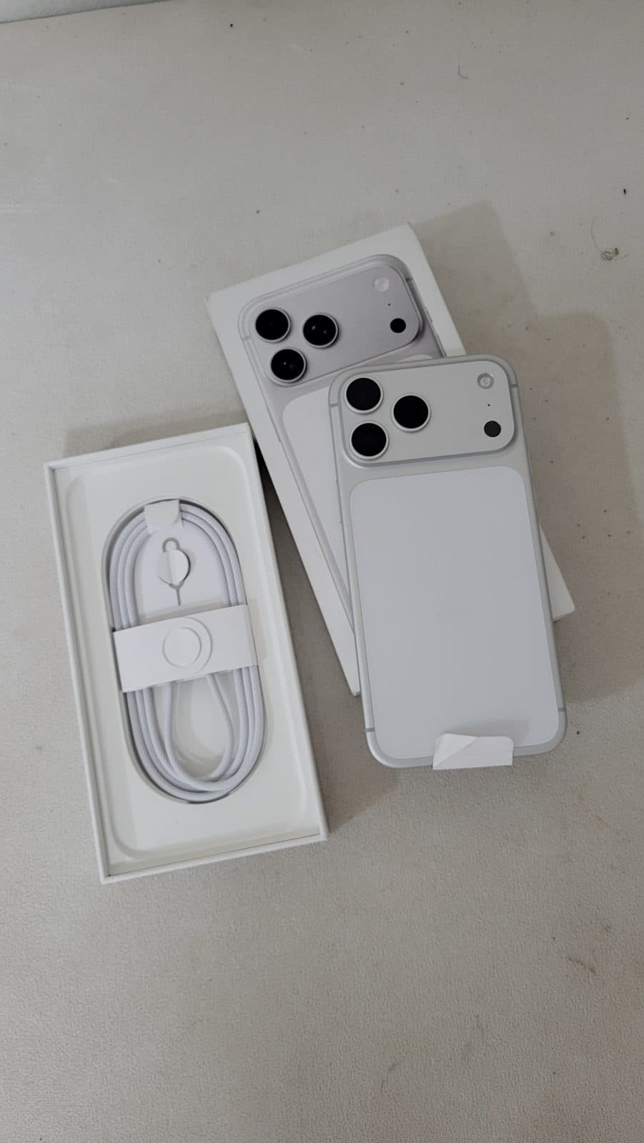 iPhone 17 pro max